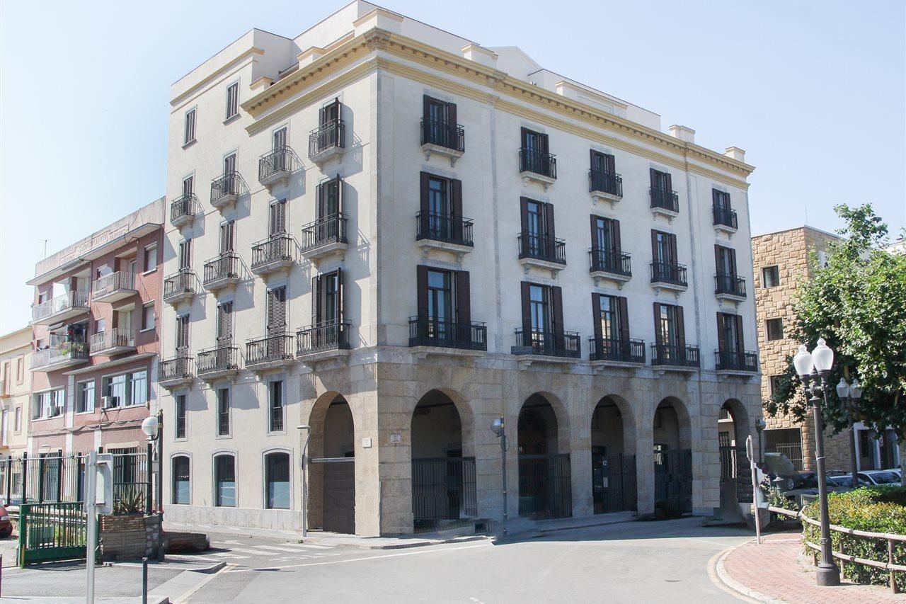 Port Plaza Apartments Таррагона Экстерьер фото
