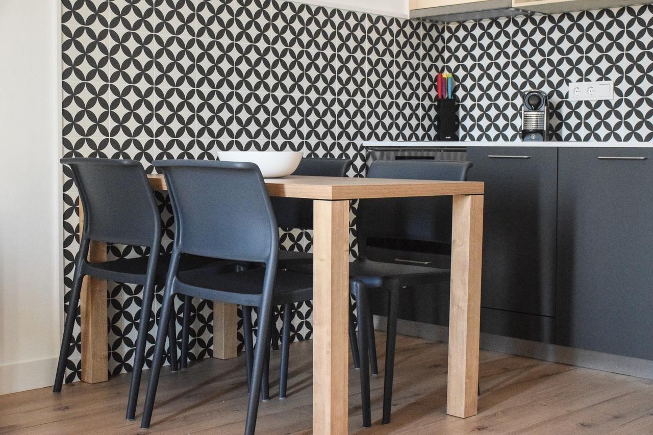 Port Plaza Apartments Таррагона Экстерьер фото
